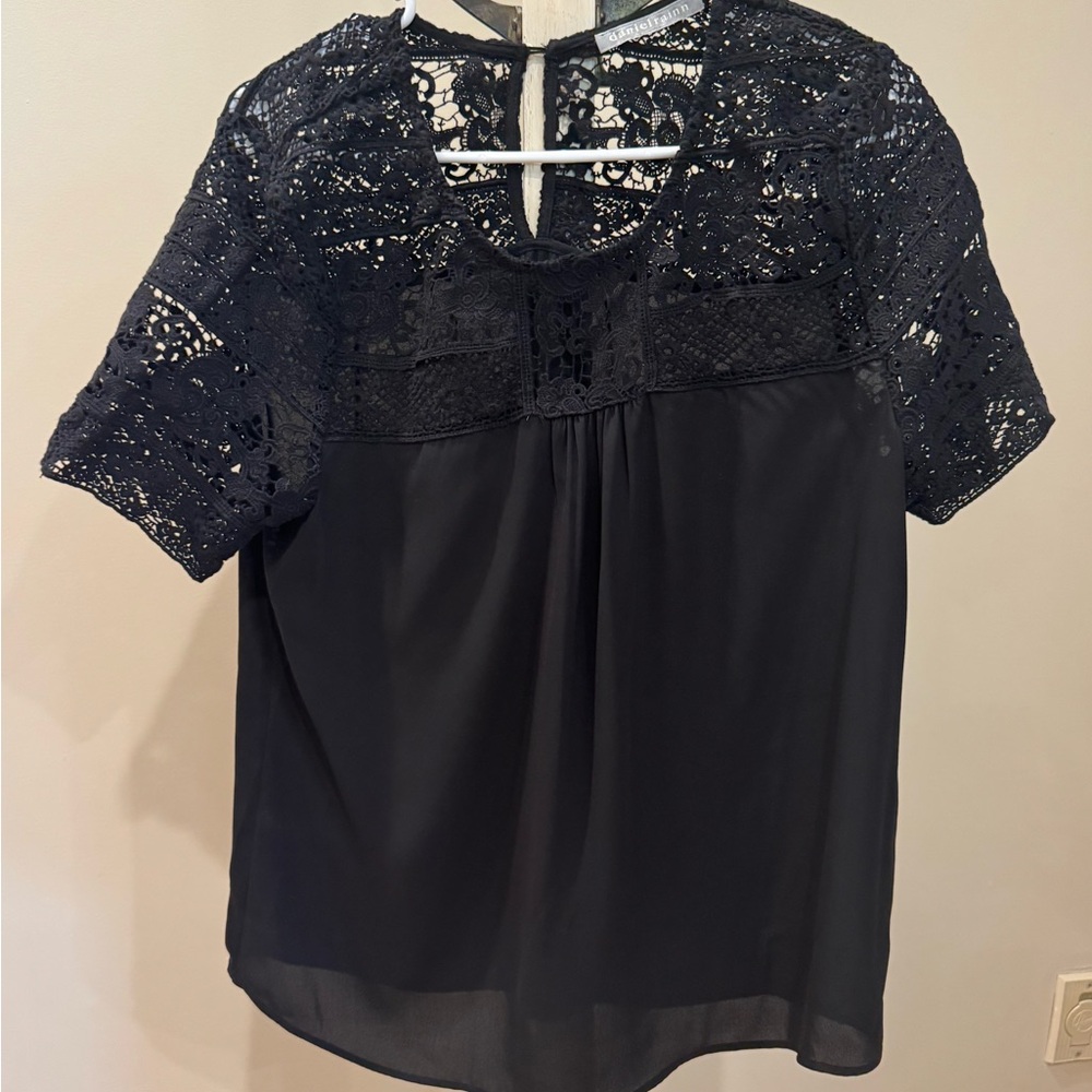 Elegant Black Lace Women's Top